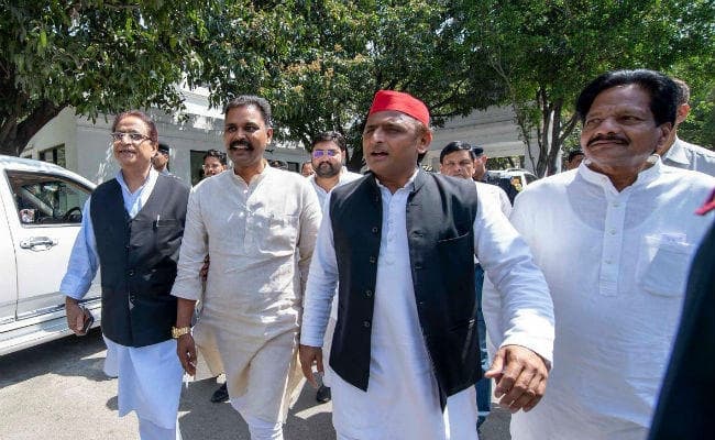 पीएम मोदी के ''सराब'' का अखिलेश यादव ने यूं दिया जवाब