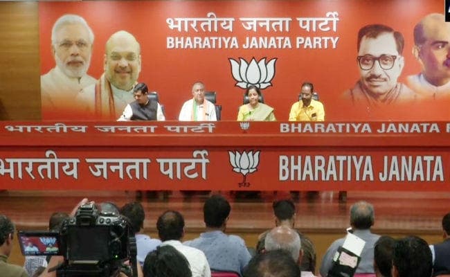 अन्‍नपूर्णा देवी के बाद RJD के संस्‍थापक सदस्‍य गिरिनाथ सिंह भी भाजपा में शामिल