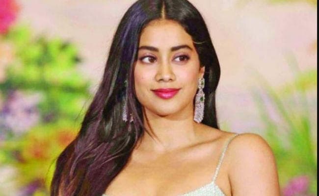 जाह्नवी कपूर के हाथ लगी एक और फिल्‍म, ''रूह-अफ्जा'' में राजकुमार राव संग बनी जोड़ी