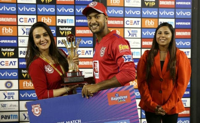 IPL 2019 : मुंबई को 8 विकेट से हराने के बाद बोले पंजाब के बल्लेबाज मयंक- हमने नहीं लिया कोई जोखिम