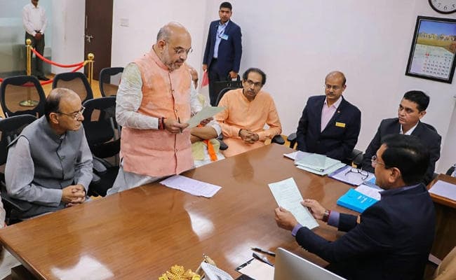 अमित शाह की संपत्ति सात साल में तीन गुना बढ़कर 38.81 करोड़ रुपये हुई