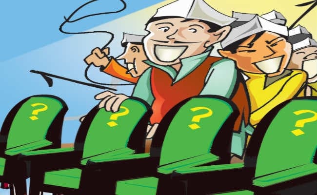 कांग्रेस के पास सात सीट, कई सीटों पर प्रत्याशी का टोटा है , तीन सीट पर कांग्रेस के पास प्रत्याशी बाकी के लिए तलाश रहे हैं समीकरण