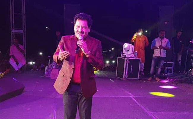 द. अफ्रीका में कुमार सानू, अल्का यागनिक और उदित नारायण की तिकड़ी ने मचाया धमाल