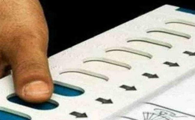 कांग्रेस का चतरा व लोहरदगा से प्रत्याशी तय नहीं, चतरा, पलामू व लोहरदगा सीट के लिए आज से नामांकन शुरू