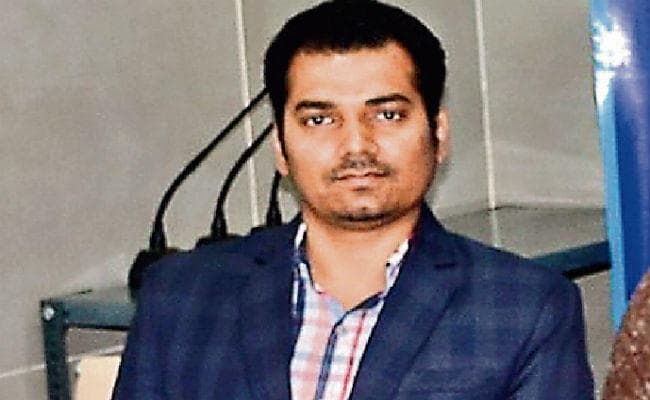 शाबाश ! अफ्रीका की सबसे ऊंची चोटी किलिमंजारो फतह कर लौटे शिवशंकर