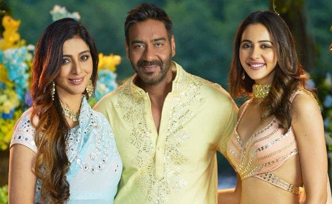 #DeDePyaarDeTrailer: अधेड़ उम्र में इश्क लड़ाने चले अजय देवगन, आपने देखा क्या