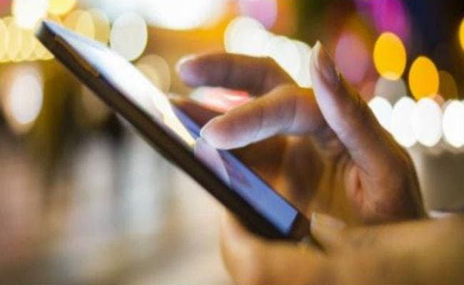 Health Research : स्मार्टफोन का ज्यादा इस्तेमाल कर सकता है आपका ऐसा नुकसान