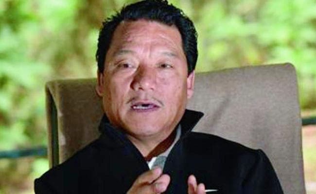 बागडोगरा एयरपोर्ट पर हलचल तेज, 2 बजे आ रहे हैं GJM के भूमिगत नेता विमल गुरुंग