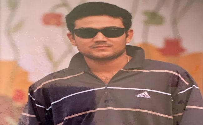 सहवाग ने किया ट्‌वीट, उम्मीद पर नहीं जिद पर जीते हैं...