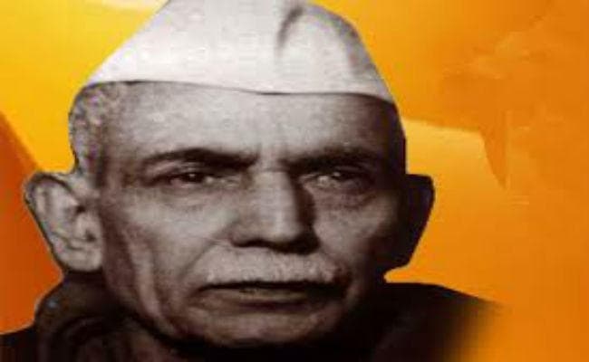 जन्मदिन विशेष : राष्ट्रीयता माखन लाल चतुर्वेदी के काव्य का कलेवर एवं रहस्यात्मक प्रेम उसकी आत्मा