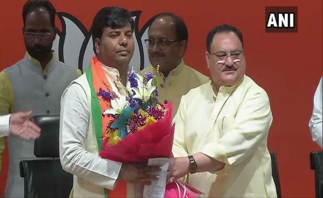 UP: निषाद पार्टी का एनडीए के साथ हुआ गठबंधन, भाजपा के हुए गोरखपुर छीनने वाले प्रवीण