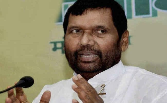 पटना :एनडीए चट्टान की तरह एकजुट : रामविलास पासवान