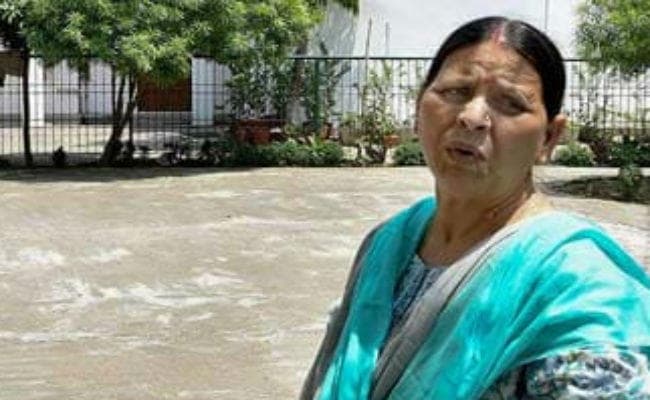 पटना : 16वीं लोकसभा के चुनाव में हार गयी थीं राबड़ी देवी, एनडीए हुआ था मजबूत, मिलीं थी 31 सीटें