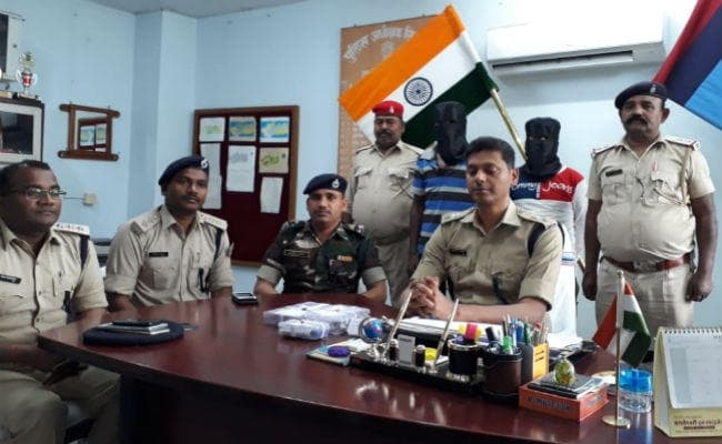 सिमडेगा : चर्चित बंगाली डॉक्‍टर की पत्नी की हत्या व चोरी कांड में दो गिरफ्तार