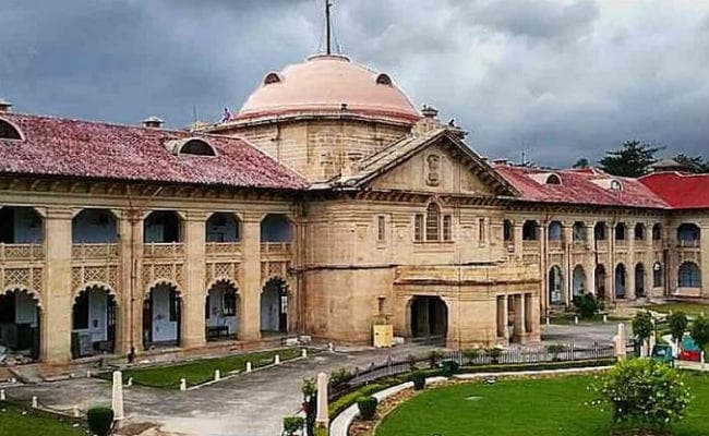 इलाहाबाद हाईकोर्ट ने कहा-अजान पर रोक नहीं, लेकिन लाउडस्पीकर का इस्तेमाल गलत