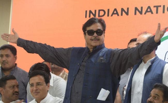 भाजपा के शत्रु कांग्रेस में शामिल, पटना साहिब से मिला टिकट, इधर, पूर्व केंद्रीय मंत्री नागमणि जदयू में शामिल