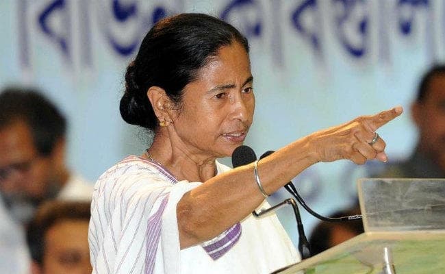 अधिकारियों के तबादले पर ममता की दो टूक : जितना तबादला होगा, तृणमूल को उतना फायदा