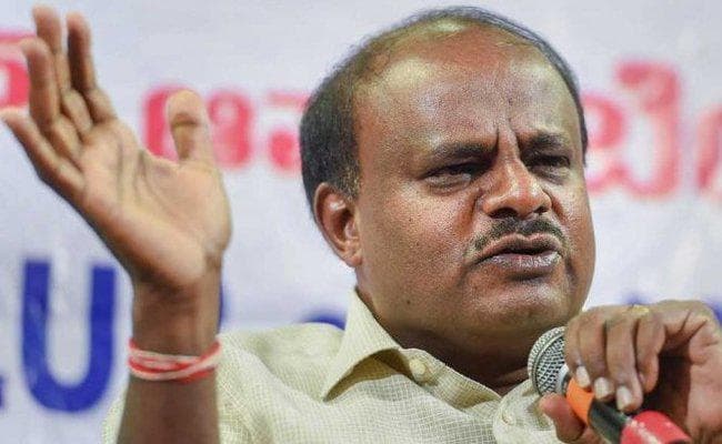 कुमारास्वामी का कांग्रेस पर आरोप - कुछ लोग मुझे राजनीतिक तौर पर समाप्त करने की साजिश रच रहे