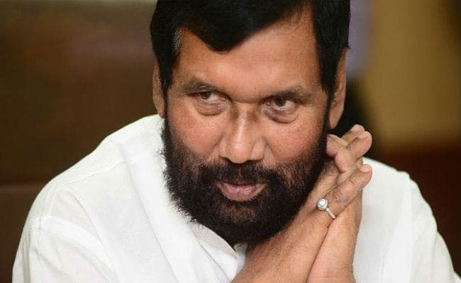 पटना : चुनाव में चुनौती खत्म, एनडीए की लहर : रामविलास पासवान