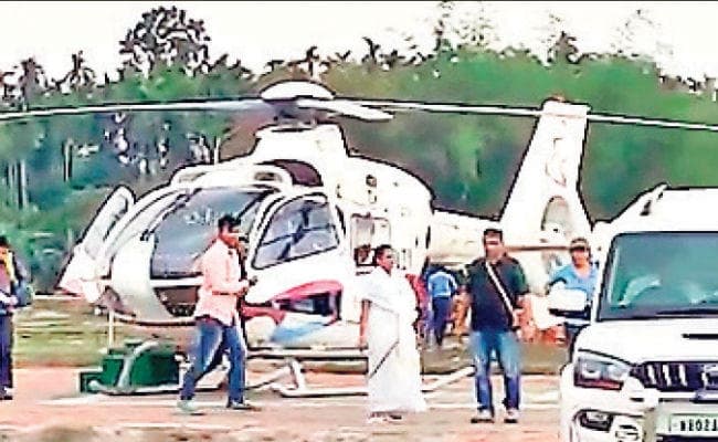 ......जब सीएम ममता के हेलीकॉप्टर की हुई इमरजेंसी लैंडिंग, नागराकाटा में मुख्यमंत्री की सभा आज, तैयारी पूरी