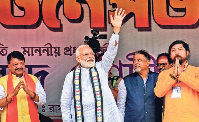 कूचबिहार : ...जब नरेंद्र मोदी ने कहा, दीदी उड़ा रही हैं मां-माटी मानुष का मजाक