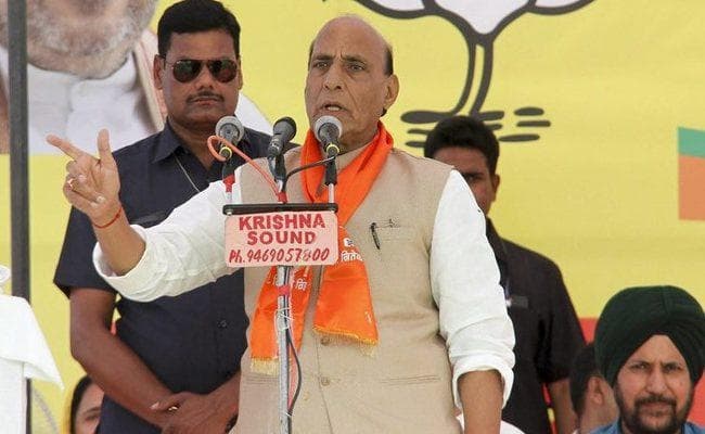 कश्मीर के लिए अलग PM की बात होगी तो अनुच्छेद 370, 35ए हटाने के अलावा विकल्प नहीं : राजनाथ