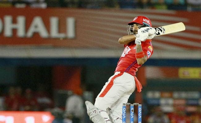 वॉर्नर का अर्धशतक बेकार, हारा हैदराबाद