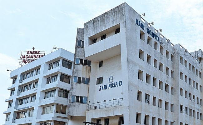 पुलवामा आतंकी हमले में शहीद हुए बिहार के सीआरपीएफ जवान का नवजात रांची के रानी अस्पताल में वेंटिलेटर पर