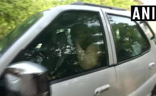 अमित शाह और योगी ने कार्यकर्ताओं संग आधी रात तक की बैठक, 16 सीटों का लिया फीडबैक