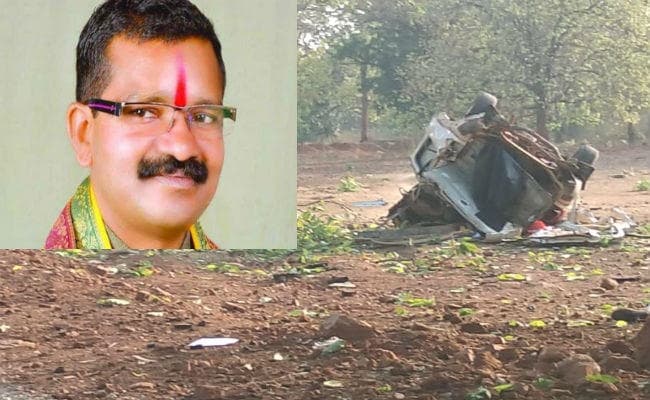 दंतेवाड़ा में नक्सलियों ने भाजपा विधायक के काफिले को विस्फोट कर उड़ाया, MLA की मौत, 4 जवान भी शहीद