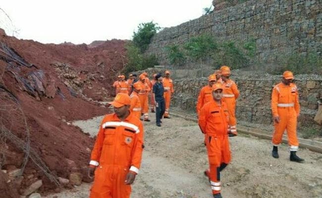 Ranchi : हिंडाल्को में हादसे से गुस्साये ग्रामीणों ने NDRF को बचाव अभियान शुरू करने से रोका