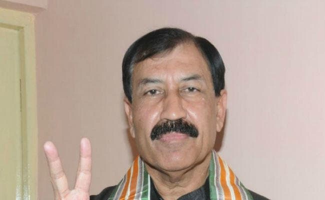 हावड़ा सदर से तृणमूल प्रत्याशी प्रसून ने भरा परचा