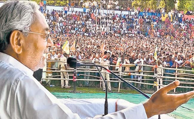 पूर्णिया के बायसी व कटिहार के मनिहारी में बोले सीएम नीतीश, मैं बात नहीं, सिर्फ काम करता हूं