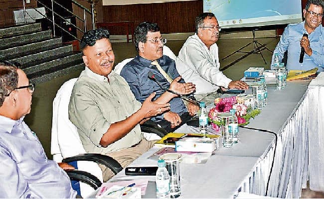 रांची : कांटाटोली फ्लाइओवर निर्माण में तेजी के लिए स्कूल बसों के रूट व समय में होगा परिवर्तन