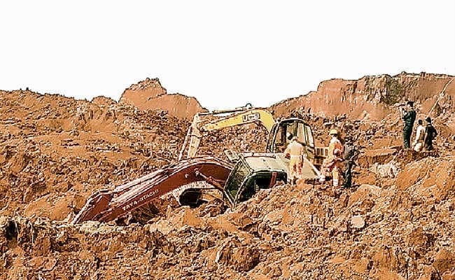 हिंडाल्को : मलबा की ढुलाई शुरू, कंपनी के रेलवे साइडिंग में किया जा रहा मलबा डंप