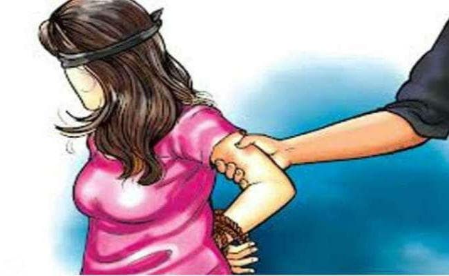 मोकामा : ....जब चलती ट्रेन में दो आंगनबाड़ी सेविकाओं को बनाया बंधक