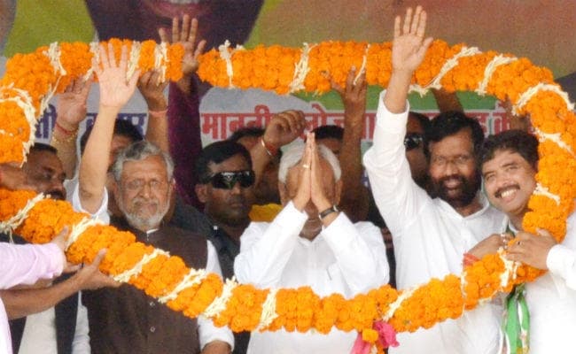 CM नीतीश ने नरेंद्र मोदी को प्रधानमंत्री बनाने की अपील की, कहा- खिदमत और सेवा का मजदूरी दें