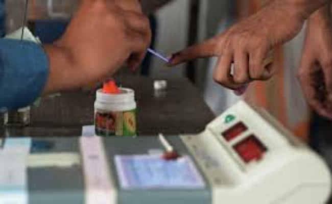 धुआंधार प्रचार के बाद भी पहले फेज में बिहार में सबसे कम वोटिंग, राजनीतिक दलों की बेचैनी बढ़ी