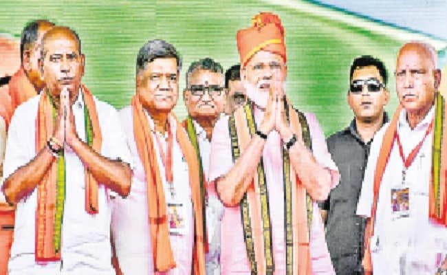 सेना का अपमान करने वालों डूब मरो, सैनिकों को वे नहीं समझ सकते – पीएम मोदी