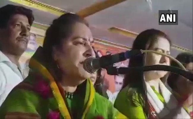 बोलीं अभिनेत्री जयाप्रदा - मैंने कहा मेरी अश्लील तस्वीरें बांटी जा रही हैं लेकिन...