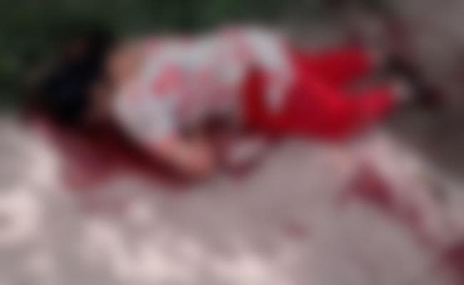 तृणमूल कार्यकर्ता की हत्या शरीर को किया क्षत-विक्षत