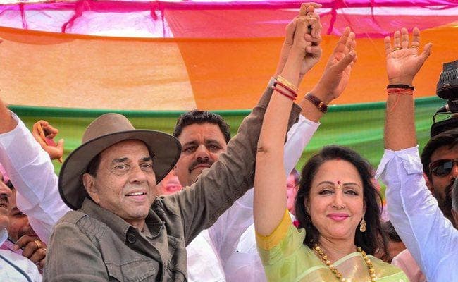 शोले के वीरू ने भाजपा की बंसती के लिए मांगे वोट