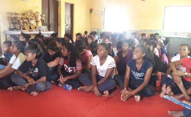 डॉ भीमराव आंबेडकर जयंती पर आयोजित भाषण प्रतियोगिता में श्रुति को प्रथम स्थान