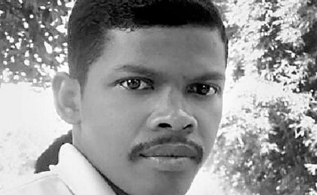 गुमला : एसआइ ने बैरक में फांसी लगा ली