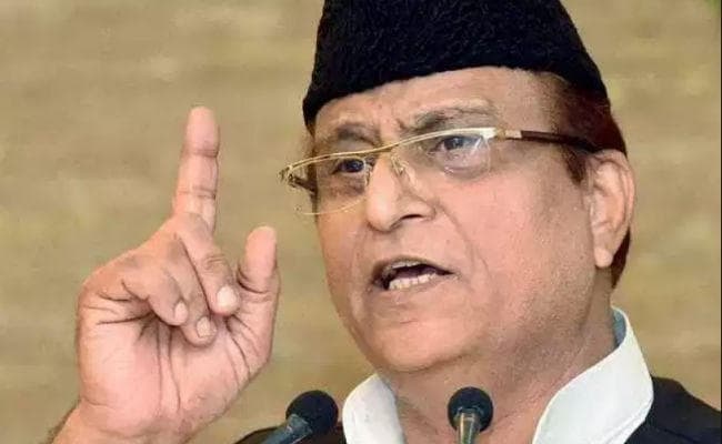 जया प्रदा पर आजम खान ने दिया विवादित बयान, BJP ने साधा निशाना जया प्रदा पर आजम खान ने दिया विवादित बयान, BJP ने साधा निशाना