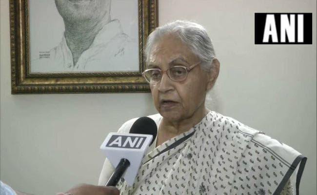 आजम खान की टिप्पणी पर देश भर में प्रतिक्रिया, जयाप्रदा ने कहा चुनाव लड़ने पर प्रतिबंध लगाया जाये