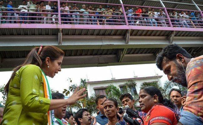 कांग्रेस-भाजपा कार्यकर्ताओं के बीच झड़प के बाद मातोंडर को मिला पुलिस संरक्षण