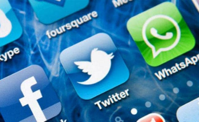 देवघर : सोशल मीडिया में डिजिटल वार का जबरदस्त क्रेज, हरेक लाइक और कमेंट पर तय हो रही प्रत्याशी की जीत-हार