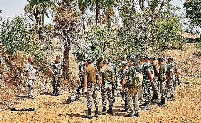 गिरिडीह : भेलवाघाटी में मुठभेड़ में तीन नक्सली ढेर, एक जवान शहीद