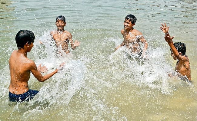 पटना : अगले 48 घंटे बिगड़ा रहेगा मौसम, कभी तेज धूप, तो कभी बारिश से होगा सामना